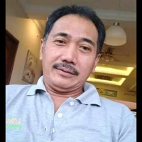 gunawan ( ayahnya ghea)