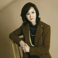 Abuela D Yi jun