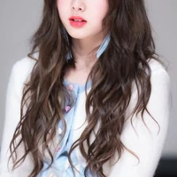 พลอย