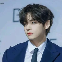 Taehyung (V)
