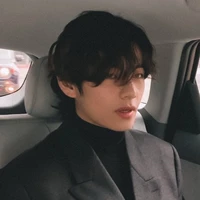 Kim taehyung (V)