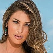Mercedes Kenia