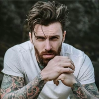 Gian Lucas Muller (39 Años  Tío)