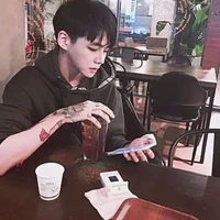นาวิน(เพื่อนพระเอก)
