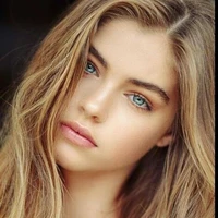 Sienna Muratt (Doméstica)