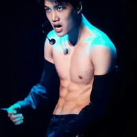 kai ( abang angkat lisa)