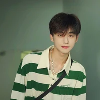 ธาม •รุ่นพี่•