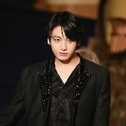 ออสก้า [พระเอก] ประธาน