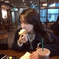 น้อง(น้องสาวนางเอก)