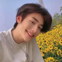 เรน•เพื่อนพระเอก•🌷