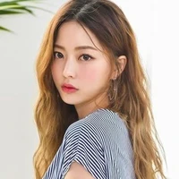 song ji- woo