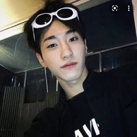 คิง(พี่ชายนายเอก)