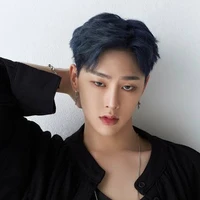 เจมส์ (แฟน น.อ+ตัวร้าย)