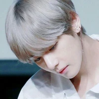 แทๆ(นายเอก)