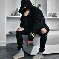 จัส