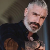 Eduardo Torres (pai advogado)55 anos