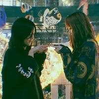 chel and Laura
