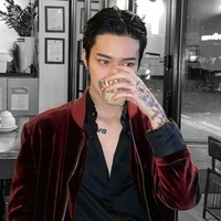 เจียวเจี๋ย(เพื่อนพระเอก+พระเอก3)