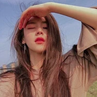 ฟางเซียน(พี่สาวนายเอก+นางเอก2)