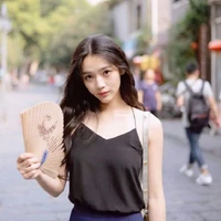 นนนี่(กระหรี่)
