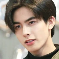 อั้ม:เพื่อนพระเอก