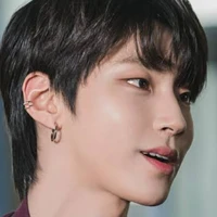 ธันวา(พระเอก8)