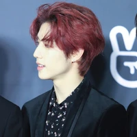 ไนกี้(เพื่อนพระเอก)