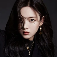 Sélena Cartier Valéntino | ML Cousin