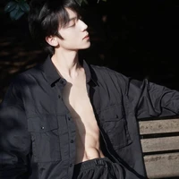 พี[พระรอง]