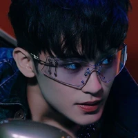 𝐌𝐀𝐑𝐊 𝐋𝐄𝐄