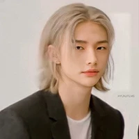เเดเนียลร์🦭(พระเอก)