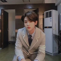 พายุ.ลูกนางเอก.พระเอก.คนที่1