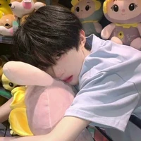 เบนจิ(นายเอก)