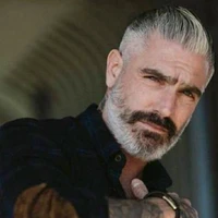 CARLOS( PAI DA ANDRESSA)