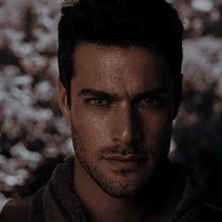 Héctor Hernández [34][Director]