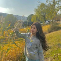 พลอยใส