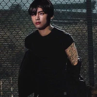 Alvin manoban(Abang ke 2 kembar Lisa)