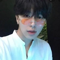 นัทธ์(พ่อพระเอก)