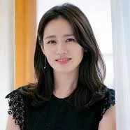 เอม(แม่พระเอก)