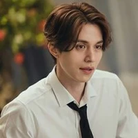สุธีร์🎫(พ่อนายเอก)