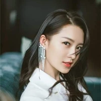โรส(แม่นางเอก)