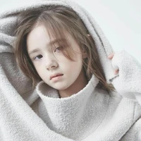 Aluna Vellyncia Elderscobia