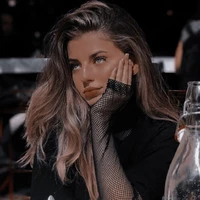 Angela Münster * tía *