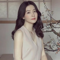 แอนนา แม่นอ.
