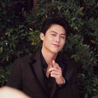 หลง:ลูกน้องพระเอก