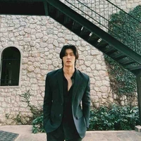 โจเซฟ:เพื่อนพระเอก