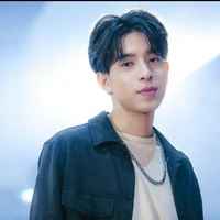 ไนท์(เพื่อนนายเอก)