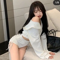 นีน่า (เพื่อน)