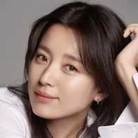 Mrs kim(han hyo joo)