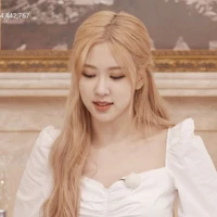rosie atmaja ( anak kedua)
